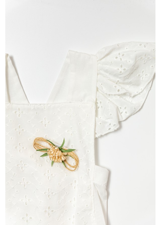 Βρεφική βαμβακερή ολόσωμη σαλοπέτα με χιαστή πλάτη σε λευκό χρώμα 