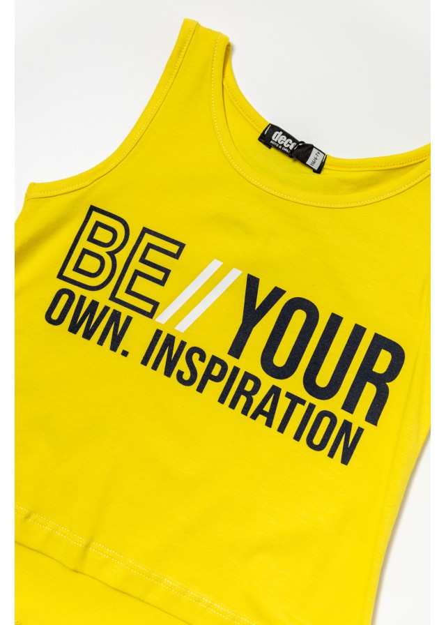 Παιδικό σετ με  αμάνικο μπλουζάκι be your own inspiration σε κίτρινο χρώμα και μαύρη φούστα