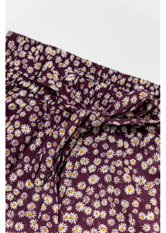 Παιδικό υφασμάτινο ψηλόμεσο σορτσάκι με μαργαρίτες σε καφέ χρώμα