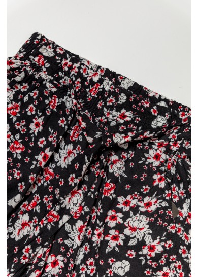 Παιδικό υφασμάτινο ψηλόμεσο σορτσάκι με λευκά λουλούδια σε μαύρο χρώμα