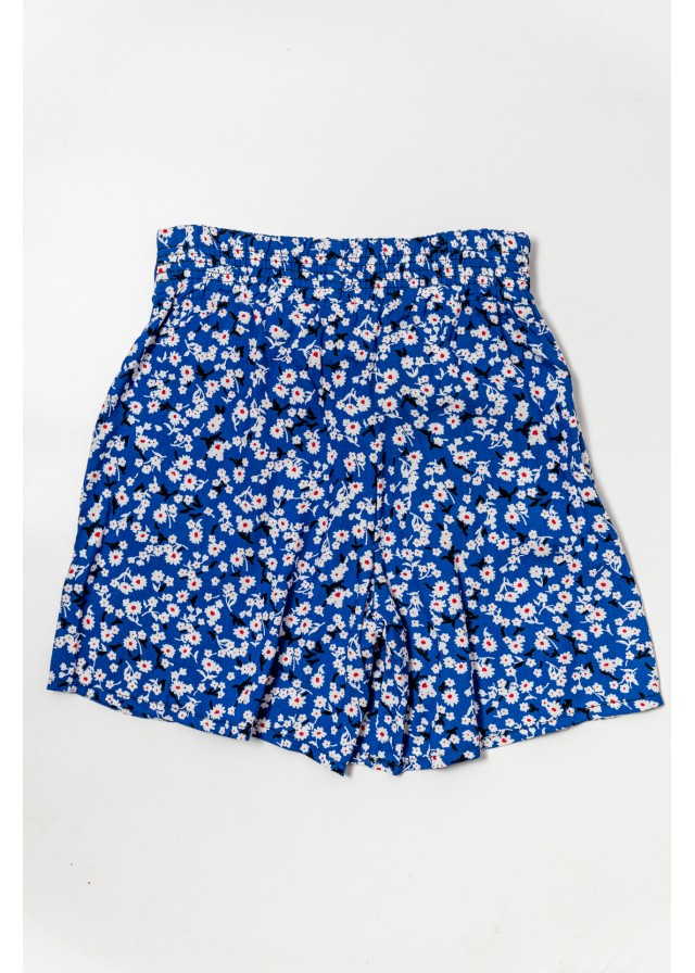 Παιδικό υφασμάτινο σορτσάκι με λευκά λουλούδια σε μπλέ χρώμα