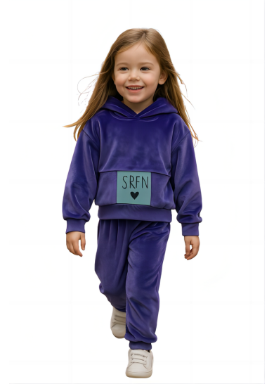 Παιδική βελούδινη φόρμα για κορίτσι σε μωβ χρώμα