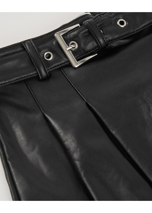 Παιδική δερματίνη πλισέ φούστα Nath με ζώνη σε μαύρο χρώμα