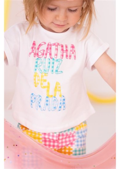 Agatha Ruiz De La Prada παιδικό σετ με καρό σορτς σε λευκό χρώμα Agatha Ruiz De La Prada παιδικό σετ με καρό σορτς σε λευκό χρώμα