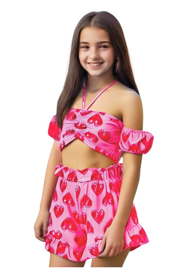 Παιδικό σετ για κορίστι με σορτς και crop top με καρδιές σε φουξ χρώμα