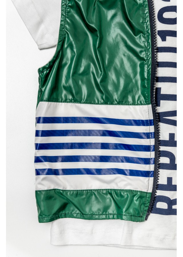 Παιδικό σετ με κοντομάνικο μπλουζάκι,αμάνικο γιλέκο με ρι΄γες σε πράσινο χρώμα και τζίν παντελόνι Παιδικό σετ με κοντομάνικο μπλουζάκι,αμάνικο γιλέκο με ρι΄γες σε πράσινο χρώμα και τζίν παντελόνι