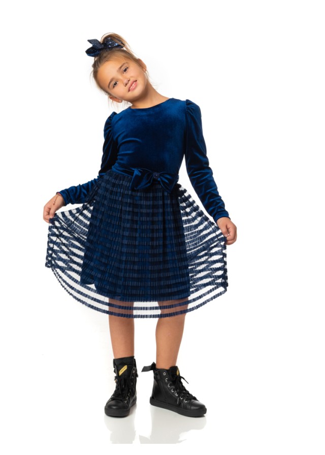 Παιδικό βελούδινο πλισέ φόρεμα Serafino με ζώνη φιογκάκι στην μέση σε μπλέ χρώμα